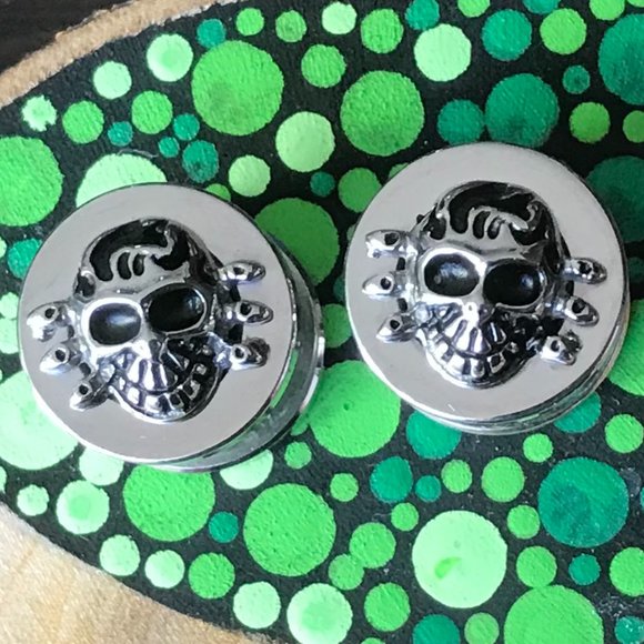 Other - Steel Skull Screw On Plugs Body Jewelry 00g 10mm